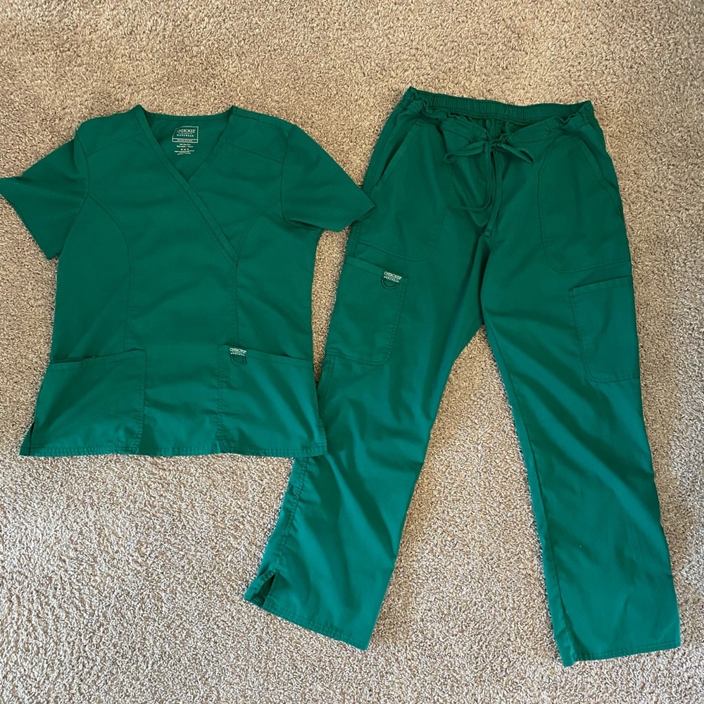 Cherokee Scrub Set, Green, Size Medium